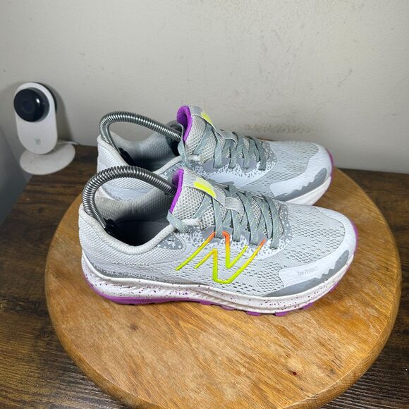 New Balance DynaSoft Nitrel V5 Gray Shoes Sneakers Women's Size 7 WTNTROB5 - Picture 1 of 8